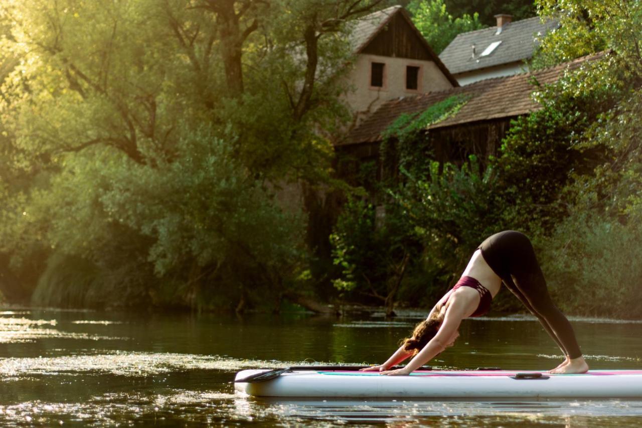 Big Berry Luxury Lifestyle Resort Metlika Zewnętrze zdjęcie