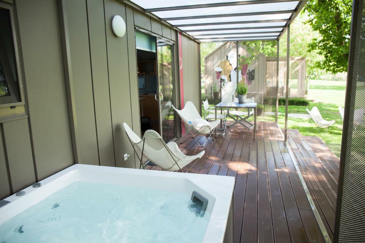 Big Berry Luxury Lifestyle Resort Metlika Zewnętrze zdjęcie
